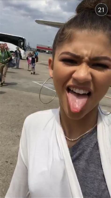 zendaya blowjob|Zendaya Blowjob Porn Videos 